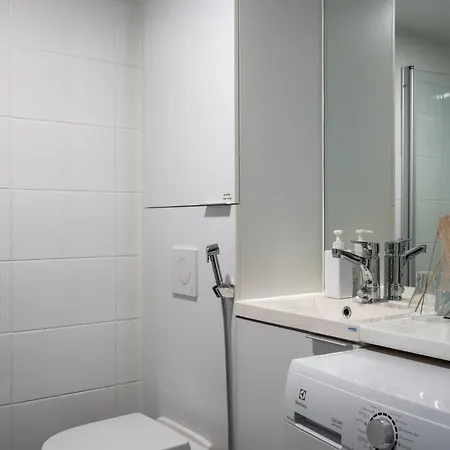 Viihtyisae Yksioe, Parkkipaikka, Ilmastointi, Wifi, Aino Areena 300m